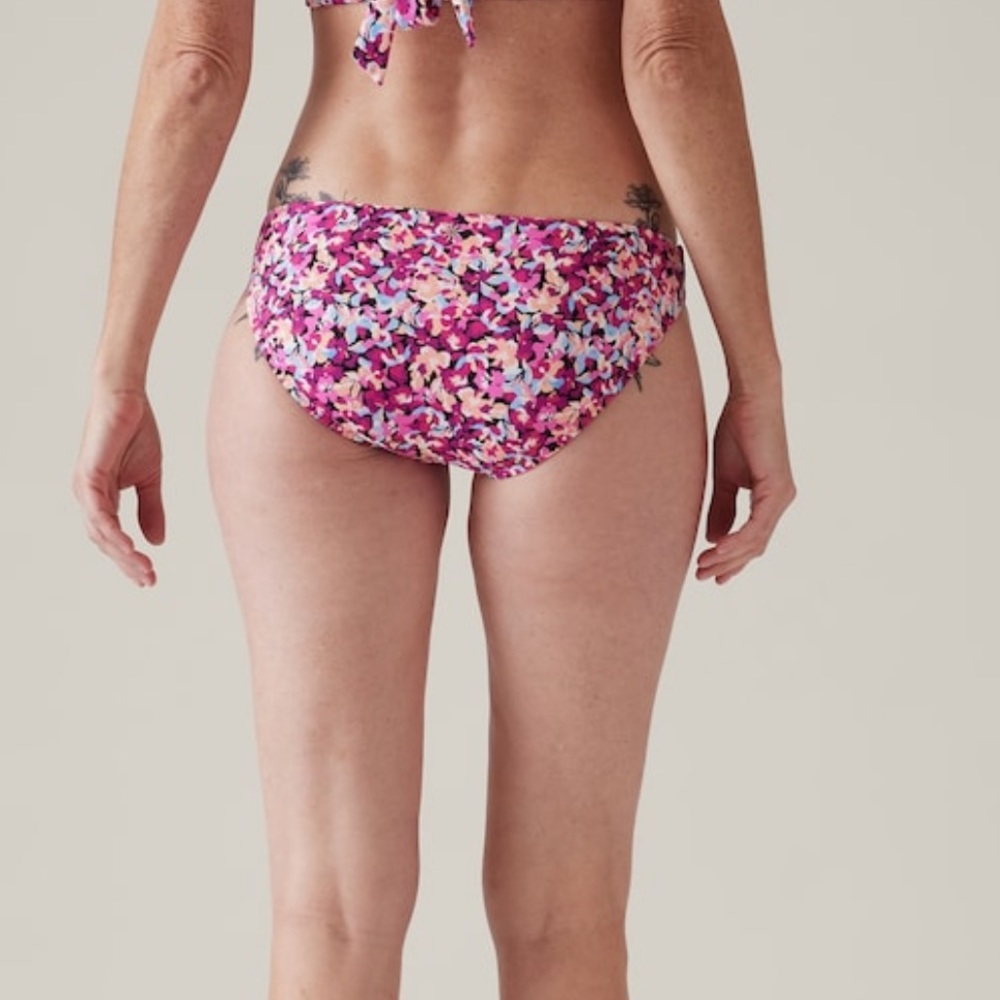 💗 Athleta Clean Medium Bikini Bottom // Elysian Floral Pink - Picture 2 of 10